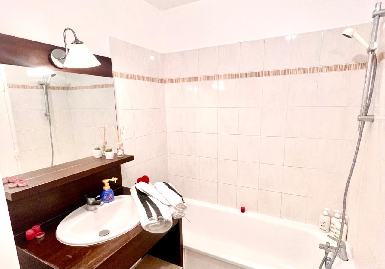 5 Min From Disneyland Cozy Retreat Lejlighed Montévrain Eksteriør billede
